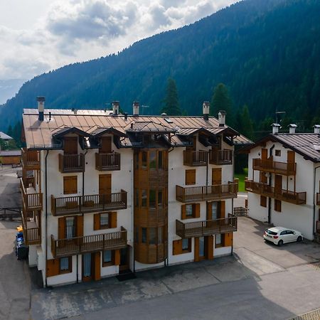 Casa Stella Leilighet Falcade Eksteriør bilde